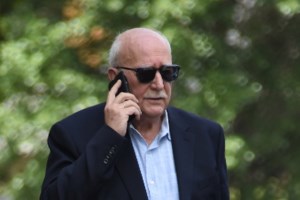 Συγκινεί ο Γρηγόρης Αρναούτογλου με βίντεο από το γραφείο του Γιώργου Παπαδάκη: "Κάθε μέρα περνάει από το μυαλό μου"