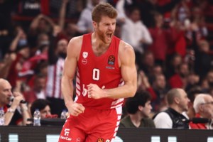 Βίρτους Μπολόνια-Ολυμπιακός 83-85: Ψύχραιμος στο θρίλερ με killer ΜακΚίσικ και σπουδαίο "διπλό" στην Ιταλία - εικόνα 2