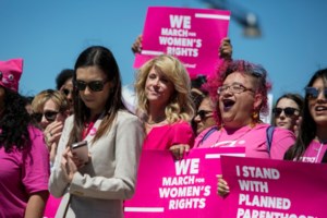 ΗΠΑ: Χιλιάδες διαδηλωτές στους δρόμους για το δικαίωμα στην άμβλωση [εικόνες] - εικόνα 4