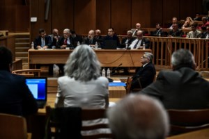 Ντροπή: Βεβήλωσαν το Εβραϊκό Νεκροταφείο Αθηνών με ναζιστικά συνθήματα - εικόνα 4