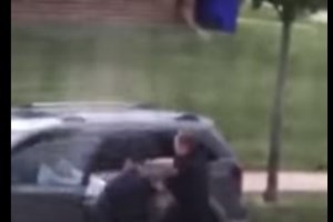 Στις φλόγες το Ουισκόνσιν μετά τη δολοφονία Αφροαμερικανού: Δύο νεκροί και ένας τραυματίας από τα επεισόδια [Εικόνες] - εικόνα 7