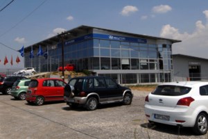 Στα χέρια της ΕΛΑΣ κύκλωμα με εικονικές κλοπές πολυτελών αυτοκινήτων – Το κόλπο για να "ξαφρίζουν" τις ασφαλιστικές