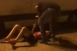 Συγκέντρωση εκπαιδευτικών έξω από το υπουργείο Παιδείας - Κάνουν αποχή από τη βαθμολόγηση των Πανελλαδικών