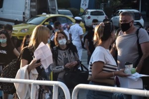 Στη δίνη του κορονοϊού η χώρα: Πάνω από 1.000 κρούσματα σε μόλις πέντε μέρες - Οι μεγάλες εστίες διασποράς - εικόνα 3