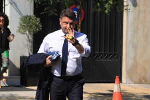 Χαρδαλιάς: Έχω δυσανεξία στο γραφείο, προτιμώ το πεδίο - Θα βαρεθείτε να με βλέπετε στις γειτονιές σας