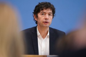 Στη δίνη του κορονοϊού ο πλανήτης - Πλησιάζουν τις 480.000 οι νεκροί - εικόνα 2