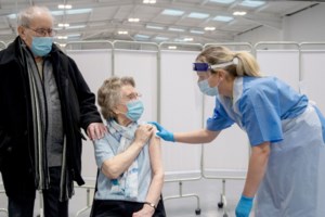 Εμβόλιο κορονοϊού: Pfizer και BioNTech προχωρούν στην παραγωγή 2,5 δισεκατομμυρίων δόσεων εντός του 2021