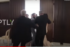 Η Βηρυτός "φλέγεται": Σε πρόωρες εκλογές οδηγείται ο Λίβανος - Σφοδρές συγκρούσεις - εικόνα 6