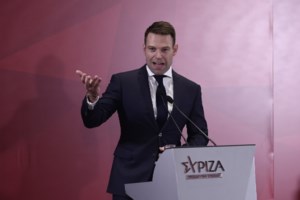 Σε κλίμα αμοιβαίας καχυποψίας η Κεντρική Επιτροπή του ΣΥΡΙΖΑ: Το επεισόδιο Κασσελάκη με Γεωργόπουλο και οι "ρουκέτες" Σπίρτζη - εικόνα 2