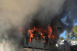 Φωτιά στο Κολωνάκι: Χήρα υπουργού του Ανδρέα Παπανδρέου η 87χρονη που κάηκε μέσα στο διαμέρισμά της