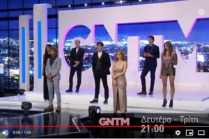 Βίκυ Καγιά: Η κατάξανθη κορούλα της Μπιάνκα είναι ήδη fashion icon [Εικόνες]