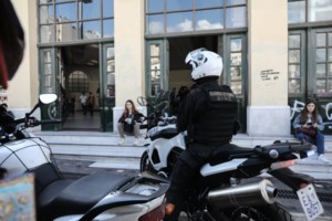 Θρίλερ στον Άγιο Παντελεήμονα: Κουβανός βρέθηκε μαχαιρωμένος μέσα στο διαμέρισμά του- Τον βρήκε η σπιτονοικοκυρά