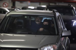 Χρήστος Παππάς: Τα περίεργα σημειώματα στο σπίτι όπου κρυβόταν - "Σ'αγαπάω, αδέκαστος" - εικόνα 2