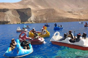 Φιρμάνι Ταλιμπάν απαγορεύει και το ξύρισμα της γενειάδας