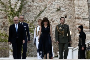 Νέστορας και Ανίκ: Τα δύο παιδιά από το "Χαμόγελο του Παιδιού" στη δεξίωση του Προεδρικού Μεγάρου [εικόνες]