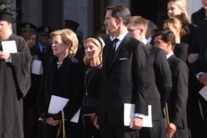 Παύλος: Η πρώτη δήλωση on camera μετά την κηδεία, τα δύο μνημόσυνα και η αναχώρηση για Νέα Υόρκη - εικόνα 8