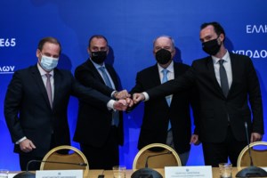 Ψηφίζεται στη Βουλή η σύμβαση για τον αυτοκινητόδρομο Ε65 - Ομιλία Μητσοτάκη στις 12:00