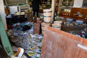 Θεσσαλονίκη: Έριξε νέφτι και οινόπνευμα στη συγκάτοικό του και απειλούσε να την κάψει