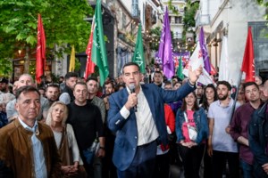 Τσίπρας στο TikTok: "Καλύτερα σφηνάκι παρά τον Μητσοτάκη" [Βίντεο]