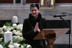 Σάντρα Βουτσά: Αυστηρή προειδοποίηση για την κληρονομιά του πατέρα της "Όποιος το σκεφτεί είναι πολύ γελασμένος" - εικόνα 2