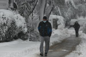 Το 90% όσων είχαν σήμερα ραντεβού έκαναν το εμβόλιο - Αριθμός ρεκόρ 25.000 ατόμων παρά την κακοκαιρία