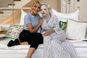 Επίθεση με βιτριόλι: Ψυχρή και ανέκφραστη παρακολουθούσε η Έφη στο κελί της τη συνέντευξη της Ιωάννας στην Καινούργιου