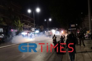 Επικίνδυνο μείγμα ακροδεξιών και αντιεμβολιαστών βλέπει η ΕΛΑΣ στα ΕΠΑΛ Θεσσαλονίκης - Ανήλικοι με σουγιάδες και ρόπαλα