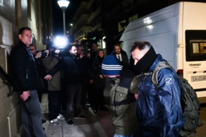 Πάτρα: Στον ανακριτή σήμερα οι έξι αντιεξουσιαστές - Ελεύθερη με περιοριστικούς όρους η 24χρονη φοιτήτρια