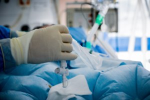 Ρόδος: Η πίτα με το μπιφτέκι είχε μέσα και... ηρωίνη - Μέσα στα κρατητήρια αστυνομικού τμήματος - εικόνα 2