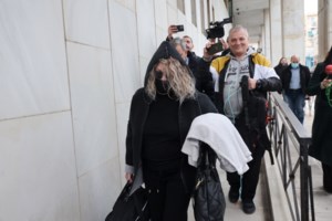 Αίτηση διαζυγίου από τον Μάνο Δασκαλάκη θα καταθέσει η Ρούλα Πισπιρίγκου