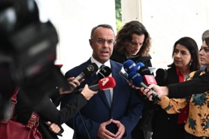 Μαρινάκης: Δεν θα αργήσει η συνάντηση Μητσοτάκη-Ανδρουλάκη - Στόχος ο κατώτατος μισθός να φτάσει τα 950 ευρώ το 2027