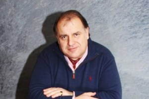 Πένθος για τον Νίκο Χαρδαλιά: Πέθανε ο πεθερός του Χρήστος - εικόνα 2