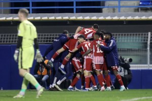 Θλίψη στο ελληνικό ποδόσφαιρο: Πέθανε η θρυλική μορφή του Ολυμπιακού, Γιώργος Δαρίβας - εικόνα 2