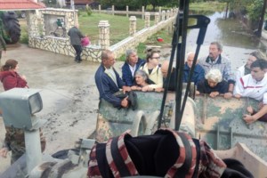 Κακοκαιρία Daniel: Αγωνία για έξι αγνοούμενους στην Αγία Τριάδα Καρδίτσας - Μήνυμα 112 σε έξι οικισμούς - εικόνα 2