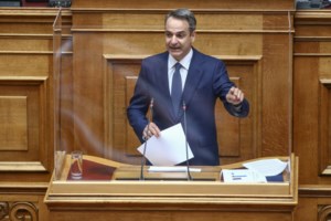 Μητσοτάκης σε Τσίπρα: Κάντε διακοπές άνετα, εκλογές θα γίνουν στο τέλος της τετραετίας