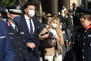 Αμαλία - Αλεξάνδρα Κωστοπούλου: Οι δύο αδελφές ποζάρουν μαζί με τα μπικίνι τους - Η αδημοσίευτη φωτογραφία - εικόνα 11