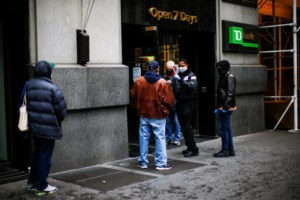 Ν.Υόρκη: Τεστ αντισωμάτων σε νοσηλευτές, αστυνομικούς, πυροσβέστες, οδηγούς λεωφορείων - εικόνα 2