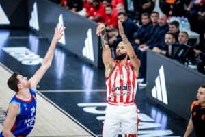 Ολυμπιακός: Στον Ερυθρό Αστέρα δανεικός ο Πετρούσεφ, διχασμένος ο κόσμος- "Μόνο Θρύλος" το μήνυμα του Σέρβου - εικόνα 2