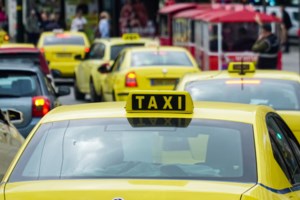 Χωρίς ταξί και σήμερα Αθήνα και Θεσσαλονίκη - Κινητοποιήσεις κατά του φορολογικού νομοσχεδίου