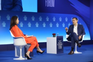 Επίθεση ΝΔ σε ΣΥΡΙΖΑ: "Λέει τα ίδια με τον Κασιδιάρη - Είναι με τον εισβολέα Πούτιν"