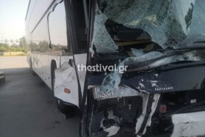 ΚΤΕΛ Θεσσαλονίκης για τροχαίο στον Πλαταμώνα: Η θέση των ΙΧ ήταν τέτοια που ήταν αδύνατο να αποφευχθεί το δυστύχημα