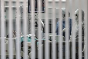 Γεωργιάδης: Μοιραία αύξηση κρουσμάτων με το άνοιγμα – Να μη γίνει με επιθετικό ρυθμό - εικόνα 2