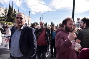 Ανάλυση: Μπορεί να ξεπεράσει το σοκ της συντριβής ο ΣΥΡΙΖΑ; - Ποια είναι η επόμενη ημέρα για τον Αλέξη Τσίπρα