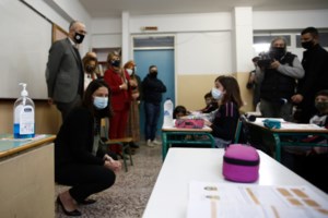 Απίθανοι Πρυτάνεις: Λένε όχι στην βάση εισαγωγής στα ΑΕΙ γιατί…θα μειωθεί η επιδότηση - εικόνα 2