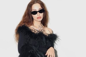 Η Ελένη Φουρέιρα και η... Μπάρμπαρα: "Κρατάω ζεστή τη φουσκωμένη μου κοιλιά" [Εικόνες]