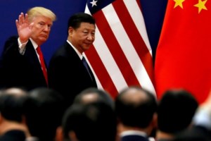 Δασμοί - Σε ελεύθερη πτώση η Wall Street: Βαριές απώλειες για Apple και Tesla -  Κατακρημνίστηκαν τα ευρωπαϊκά χρηματιστήρια