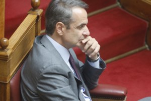 Τριπλό εισοδηματικό όφελος για δημοσίους υπαλλήλους και συνταξιούχους - Πόσο θα αυξηθούν οι μισθοί