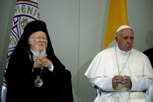 Σκάνδαλο στην Καθολική Εκκλησία Ελλάδας: Ιερείς ξέπλυναν 3 εκατ. ευρώ μαύρο χρήμα σε... νυχτερινά κέντρα