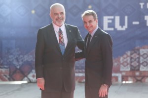 Ράμα σε Μητσοτάκη: "Αν και ο Τσίπρας είναι φίλος μου, είστε ο καλύτερος Έλληνας πρωθυπουργός"