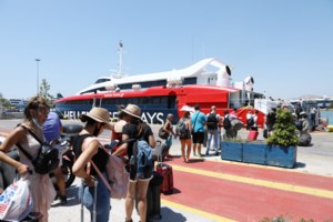 Δυσκολεύουν όλα για τους ανεμβολίαστους: Ταξίδια, εστιατόρια, εργασία και γυμναστήρια - εικόνα 2